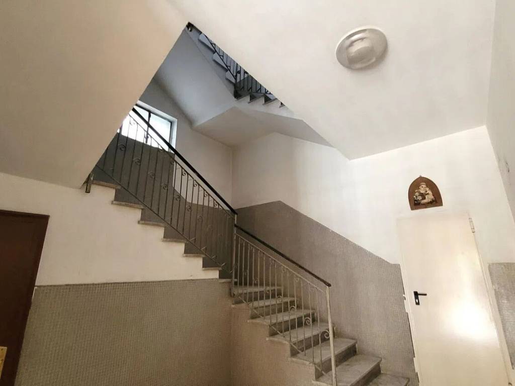 Appartamento a Foggia in Piazza Carlo Villani, 32 - Foto 4