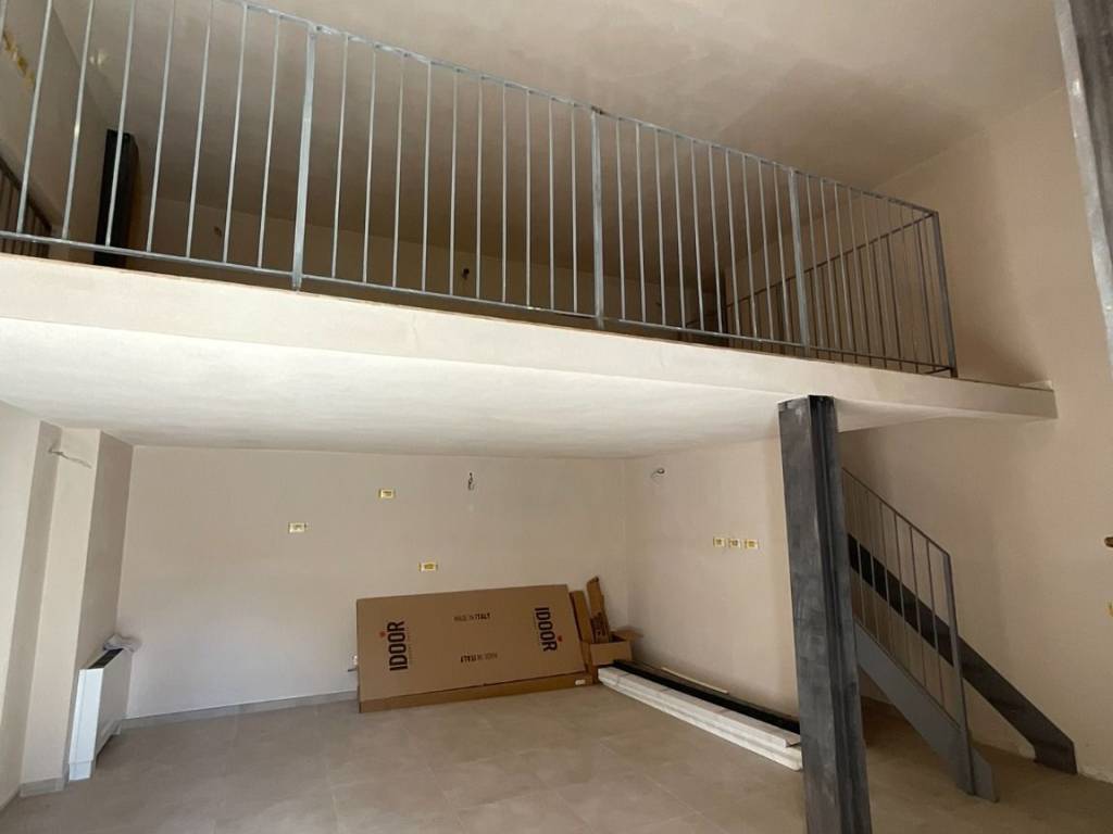 Appartamento a Cannobio in Via Paolo Zaccheo, 16 - Foto 5