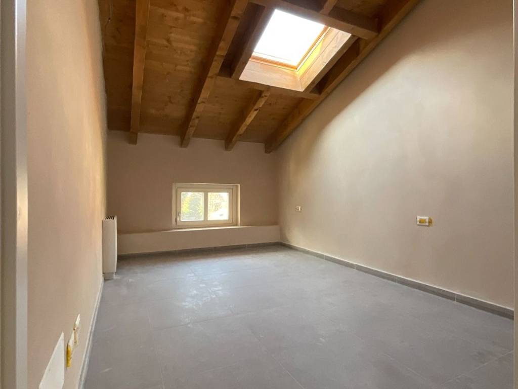 Appartamento a Cannobio in Via Paolo Zaccheo, 16 - Foto 5