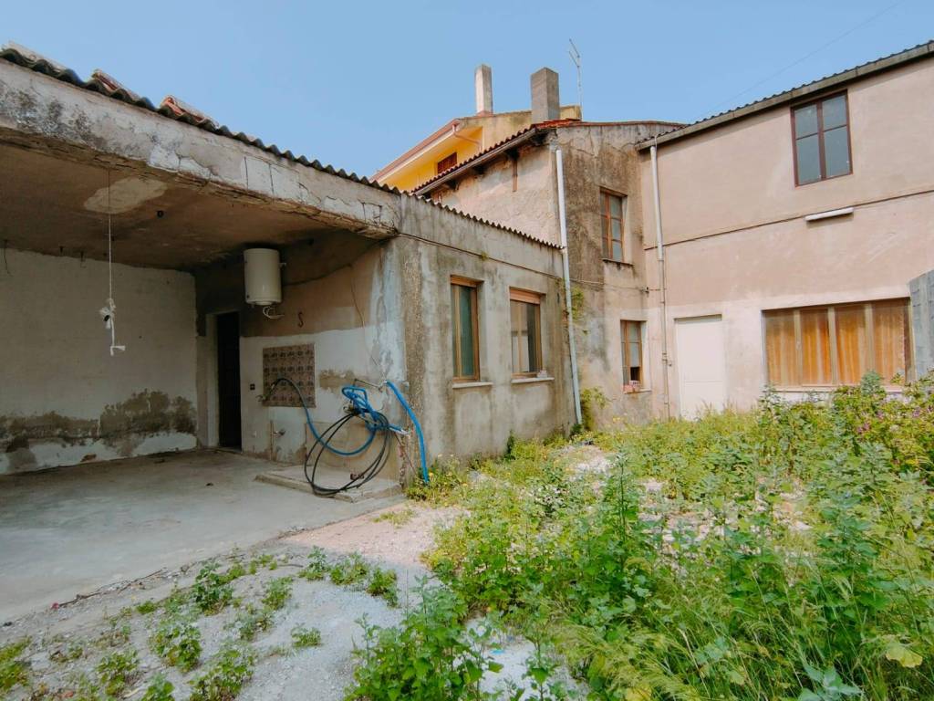 Casa indipendente a Domusnovas in Via Fernando Meloni, 26 - Foto 3