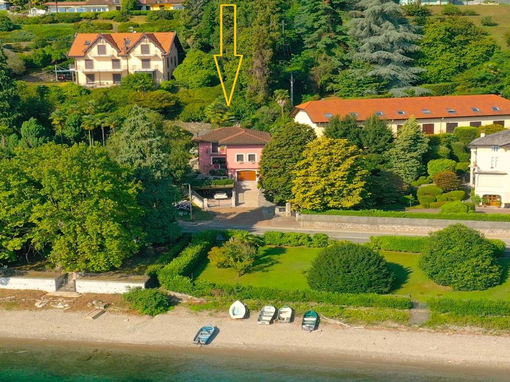 Villa a Baveno in Strada Statale del Sempione, 30 - Foto 2