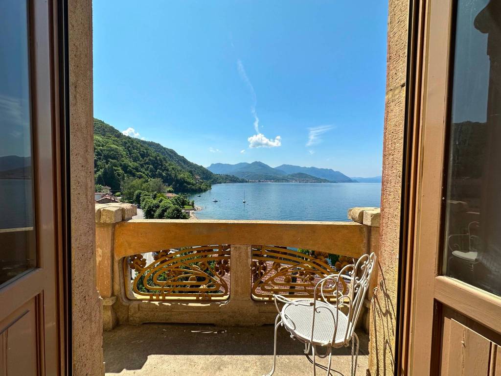Appartamento a Luino in Via Casneda - Foto 4