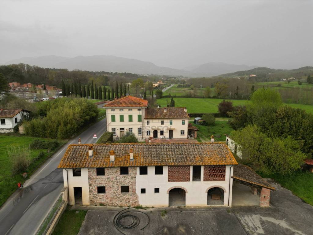 Villa a Porcari in Via Sbarra - Foto 3