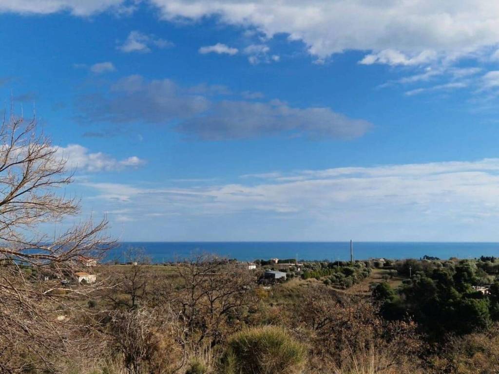 Rustico / casale a Cupra marittima in Contrada San Vincenzo - Foto 3