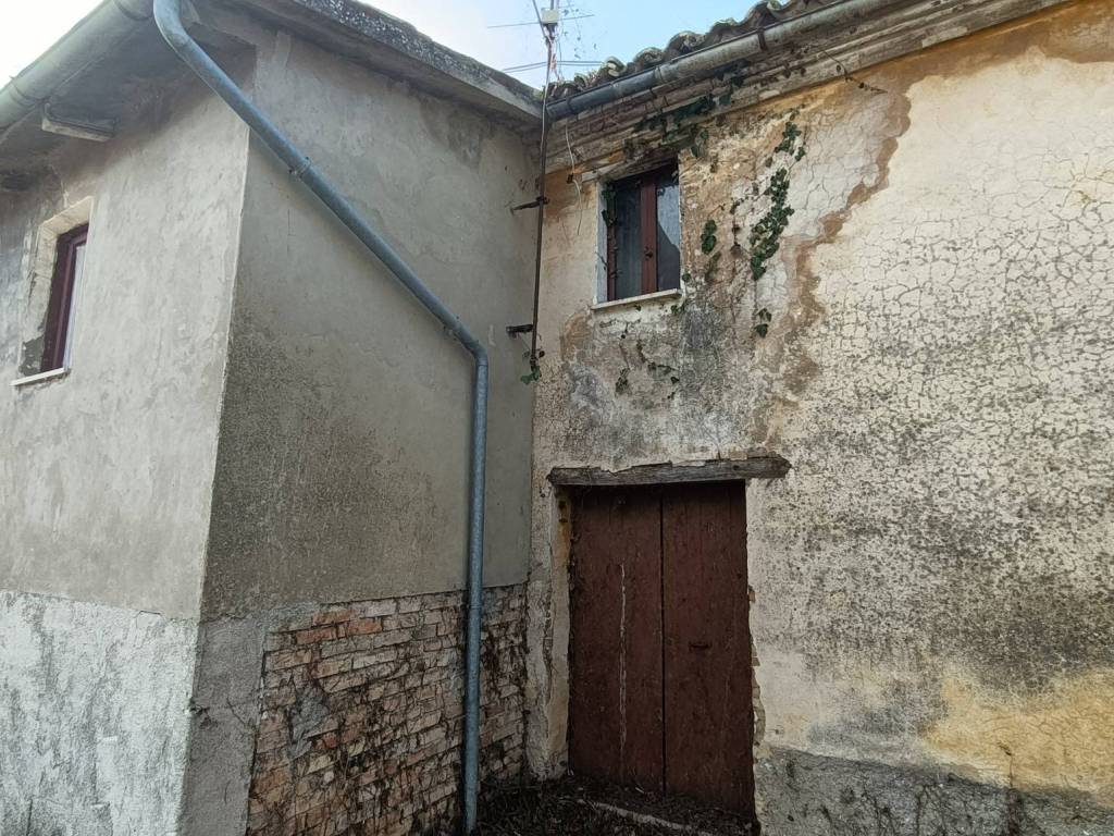 Palazzo / stabile a Belforte del chienti in Via Nazionale - Foto 3