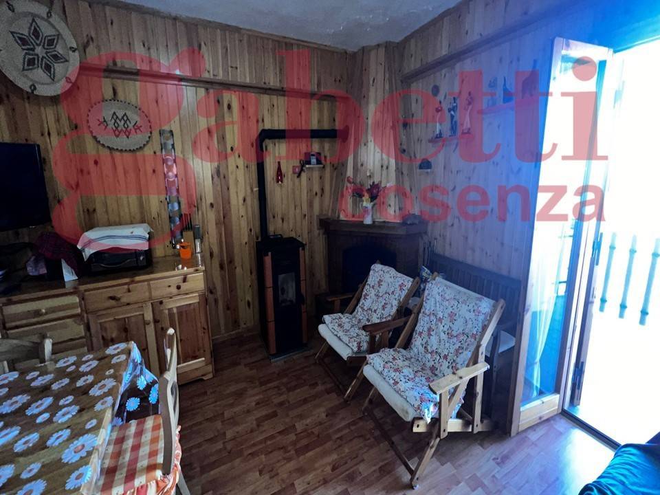Appartamento a Spezzano della sila in Camigliatello via Dei Bucaneve, snc - Foto 4