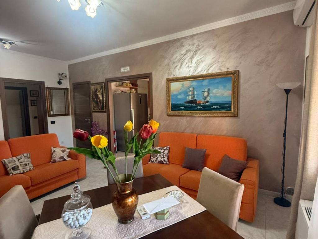 Appartamento a Crotone in Via Argentina - Foto 2