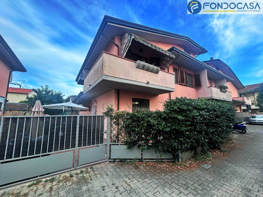 Villetta a schiera a Viareggio in Via Giacomo Puccini - Foto 2