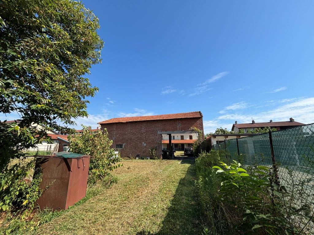 Villa a Alice castello in Via Santhià, 49 - Foto 2