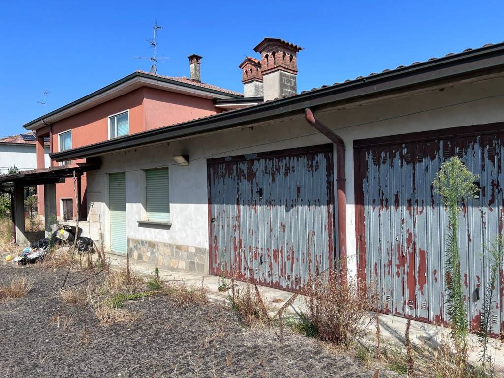Villa a Dorno in ROBERTO CORDARA, 29 - Foto 3