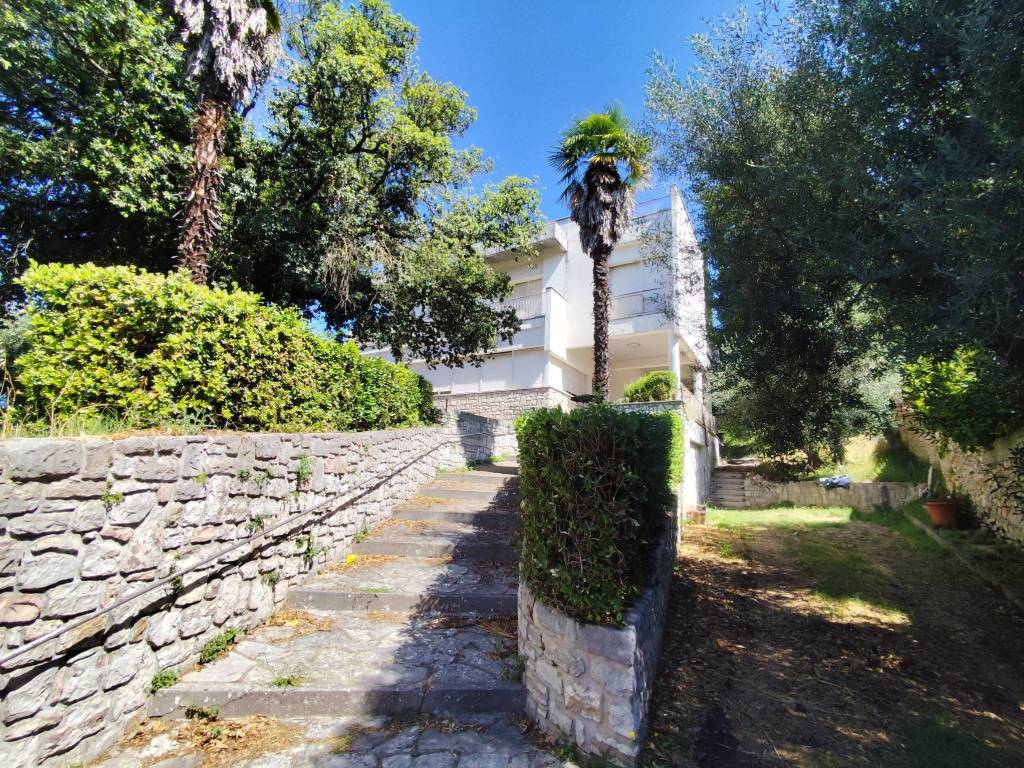 Villa a Amelia in Via Alexander Langer, 2 - Foto 2