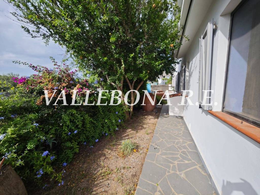 Villa a Calasetta in Via Delle Mimose - Foto 2