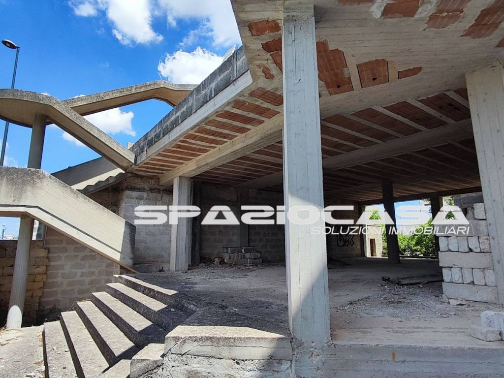 Palazzo / stabile a Supersano in Via Michelangelo - Foto 2