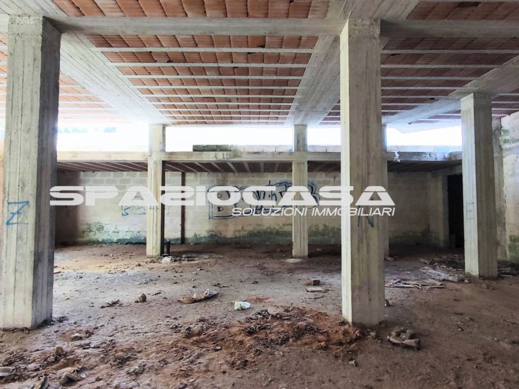 Palazzo / stabile a Supersano in Via Michelangelo - Foto 4