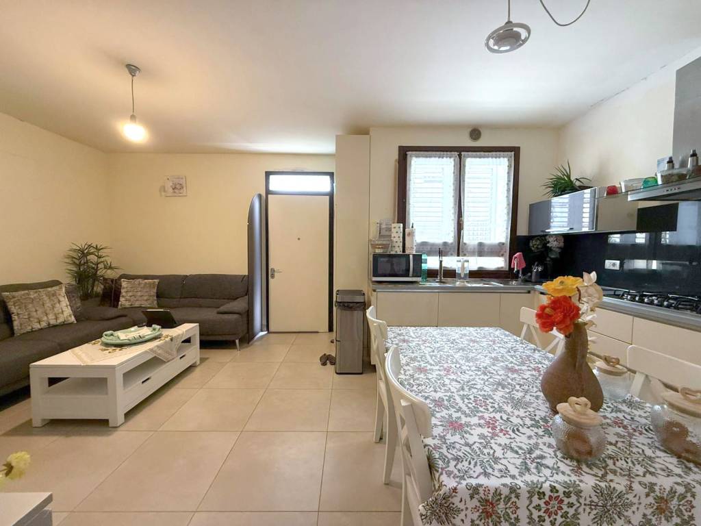 Appartamento a Riccione in Viale Armando Diaz - Foto 2