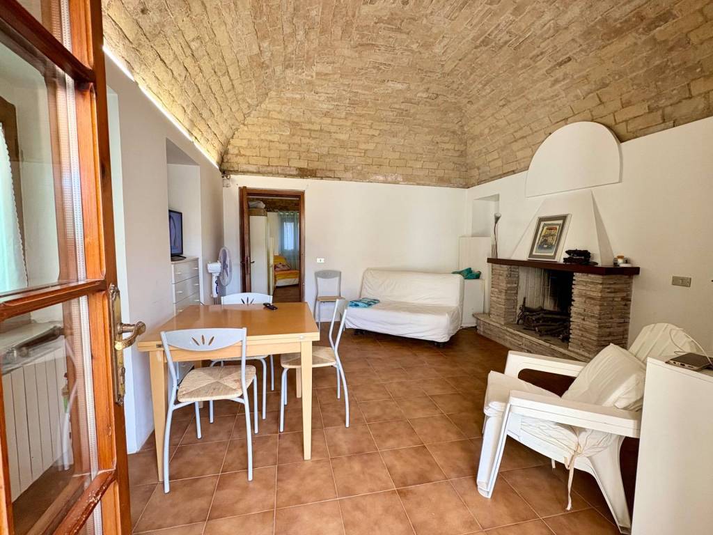 Appartamento a Giulianova in Via Sabotino, 11 - Foto 2