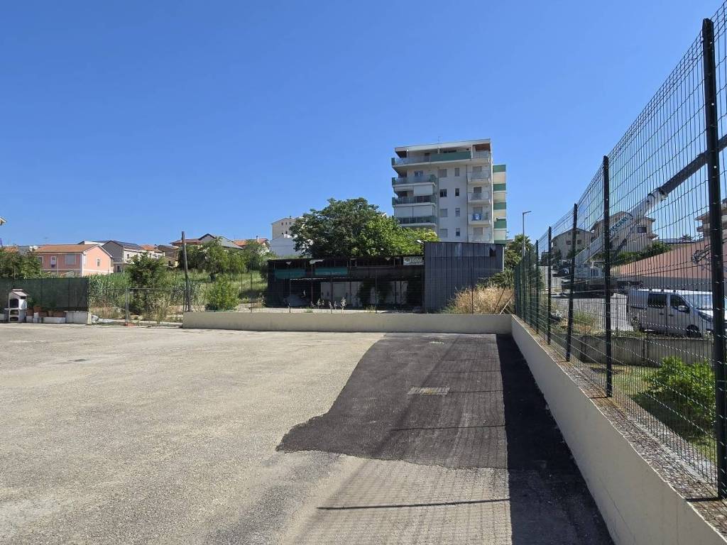 Terreno a Spoltore in Via Oslo, 16 - Foto 5