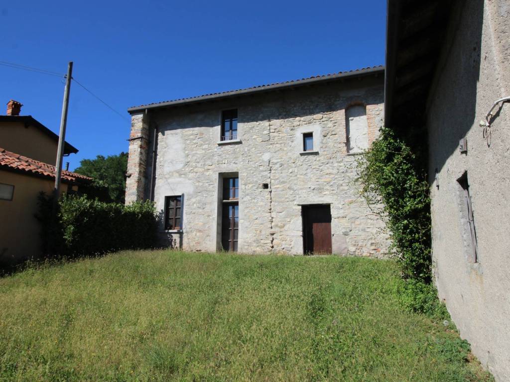 Appartamento a Como in Via Camnago Volta Superiore, 10 - Foto 3