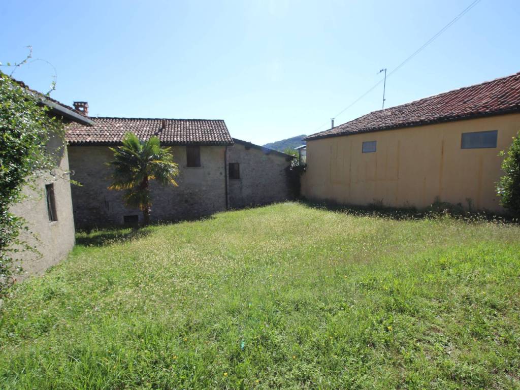 Appartamento a Como in Via Camnago Volta Superiore, 10 - Foto 4