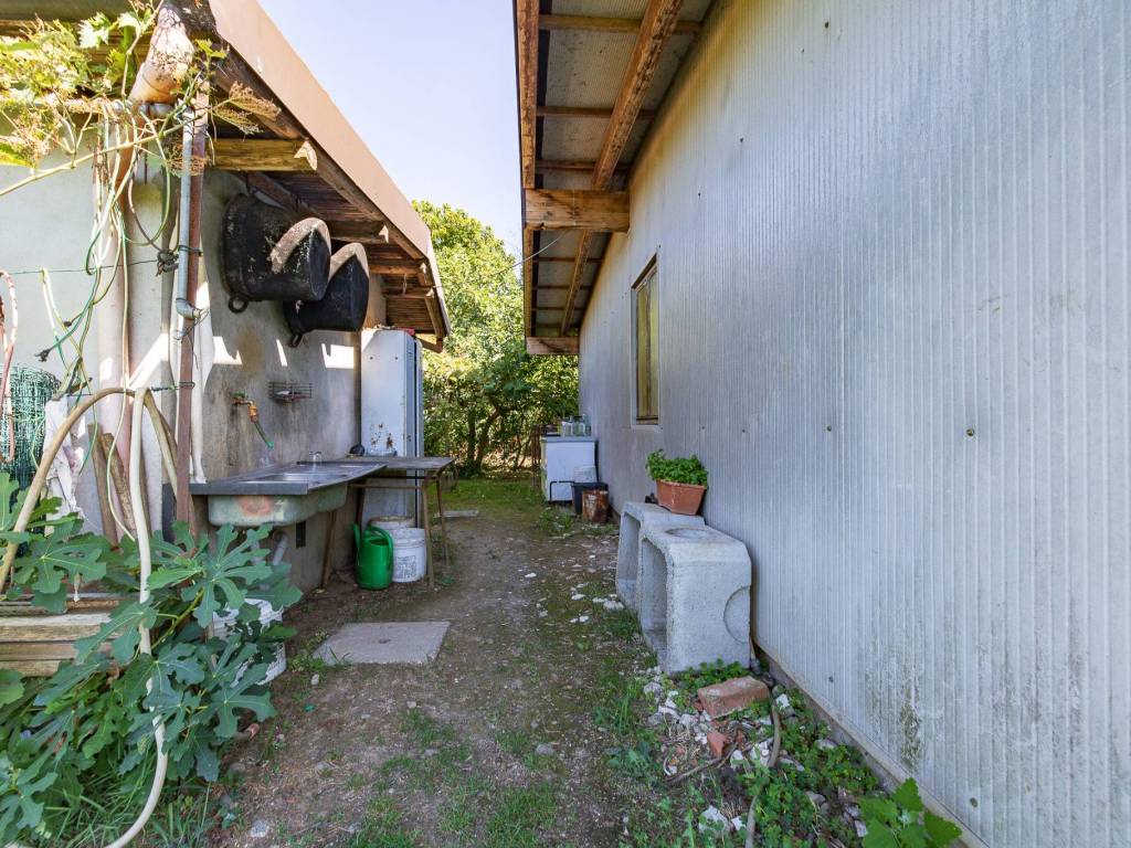 Terreno a Cislago in Via Cavalieri di Vittorio Veneto - Foto 2