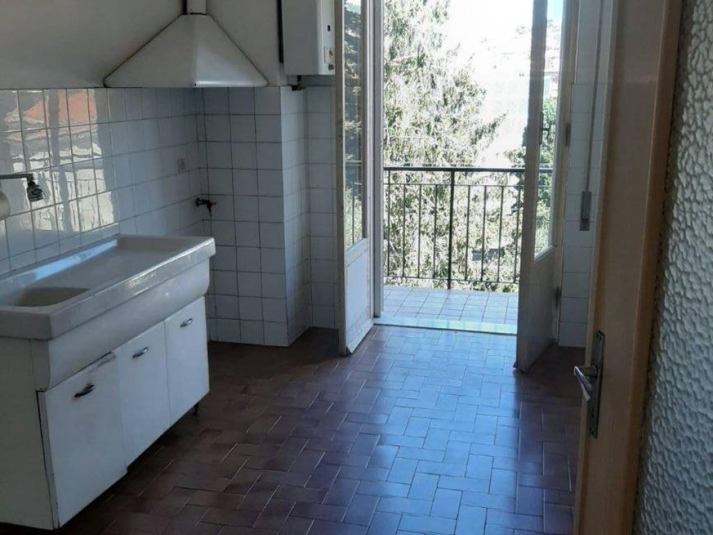 Appartamento a Imperia in Via Vecchia Piemonte - Foto 5