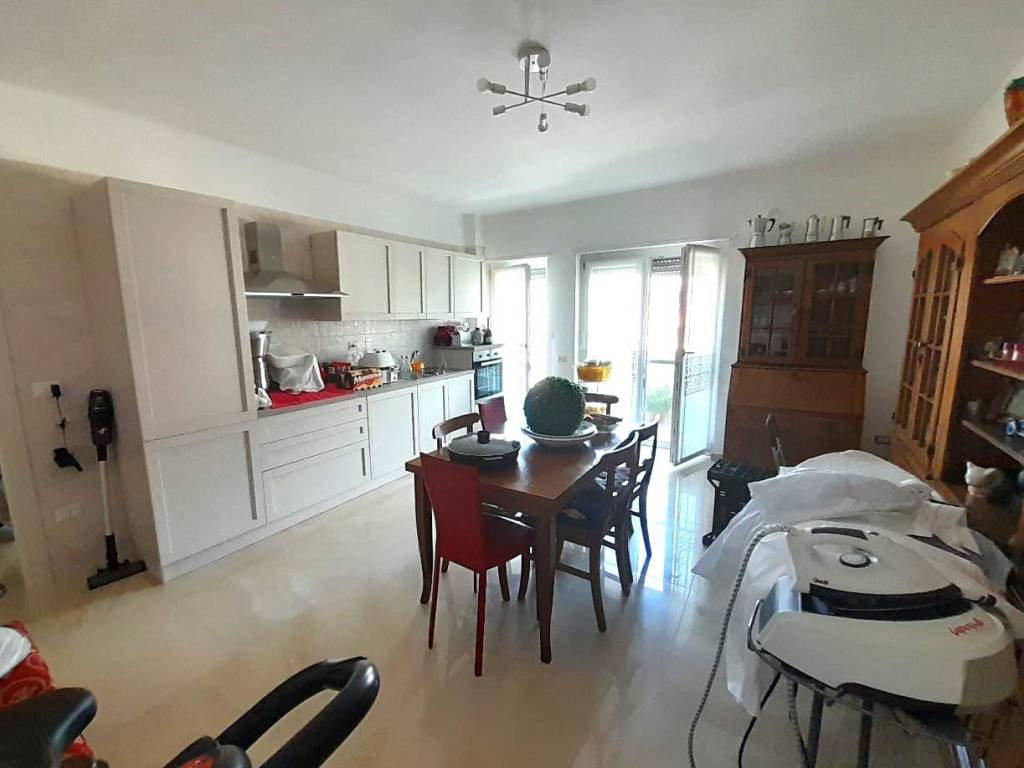 Appartamento a San cipriano picentino in Via Cavaliere Antonio Amato - Foto 5