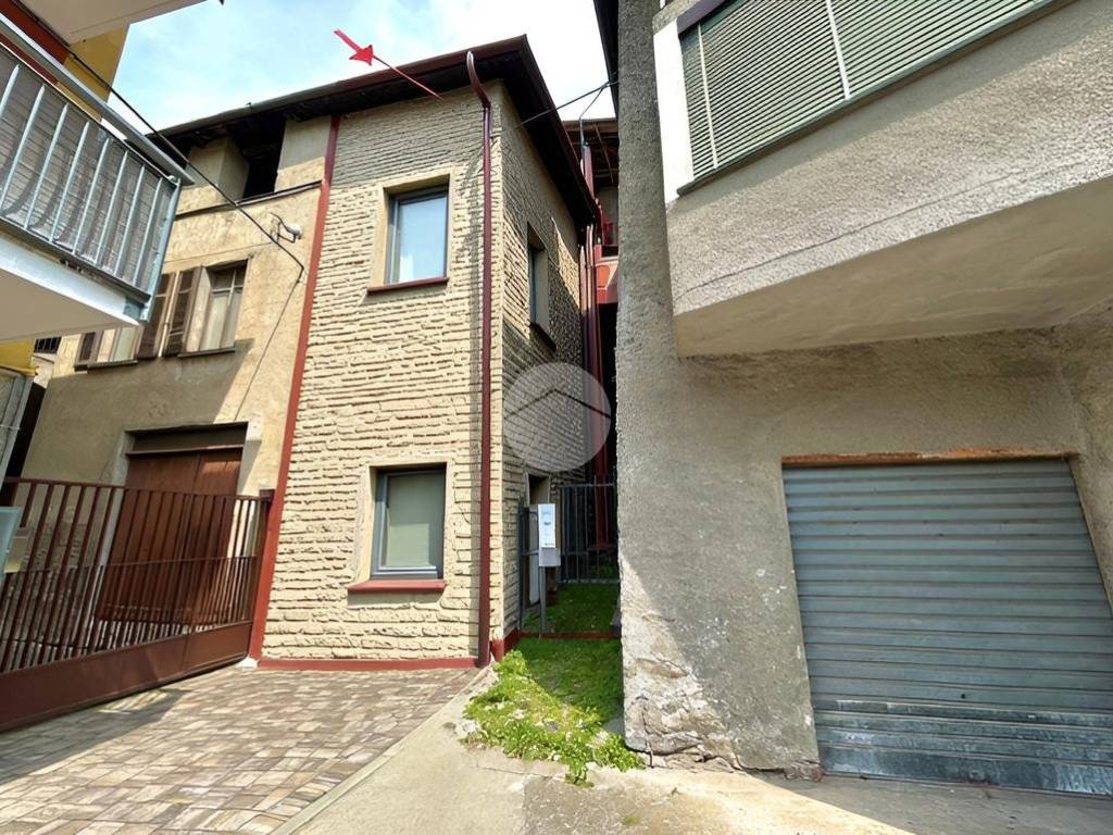 Rustico / casale a Castione andevenno in Via Roma, 7 - Foto 2