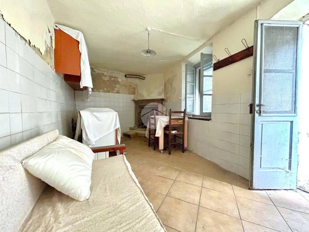 Rustico / casale a Castione andevenno in Via Roma, 7 - Foto 4