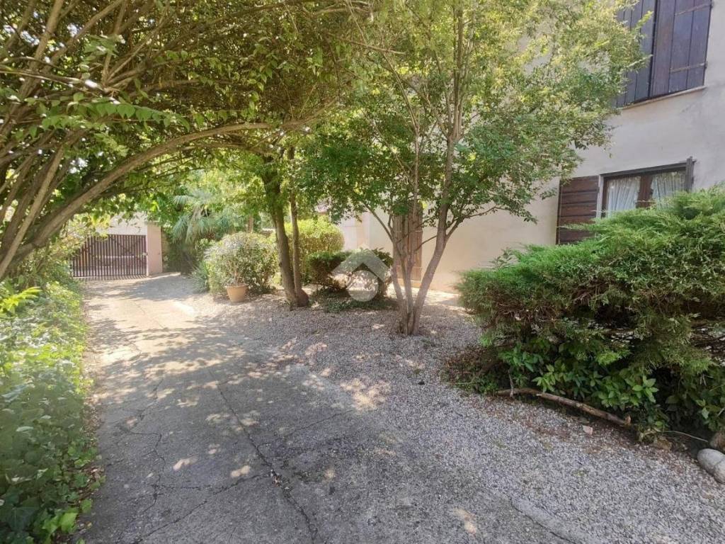 Villa a Mantova in Via Andreasino - Foto 3
