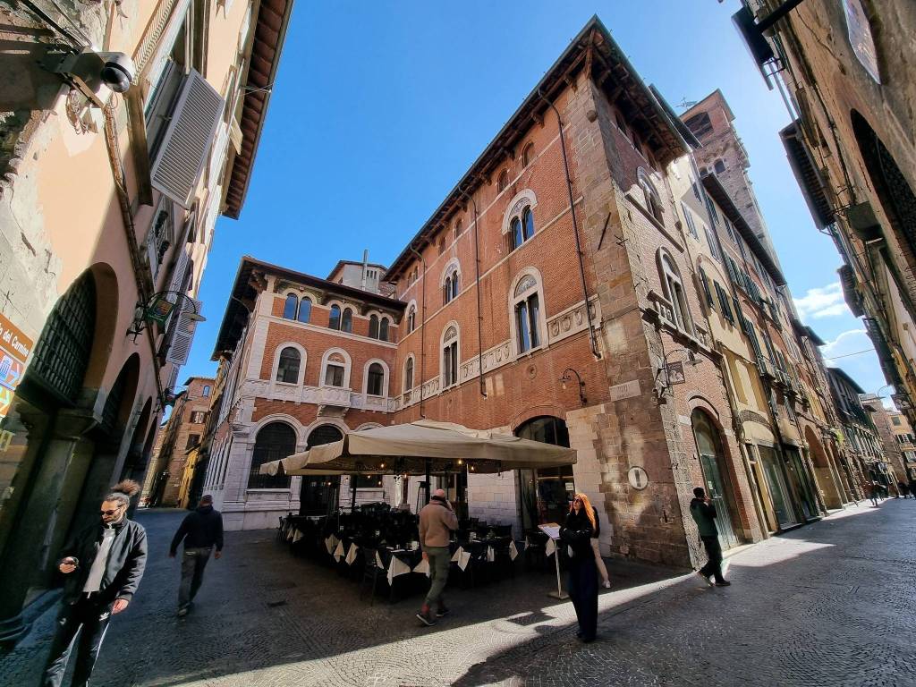Palazzo / stabile a Lucca in Piazza dei Mercanti - Foto 3