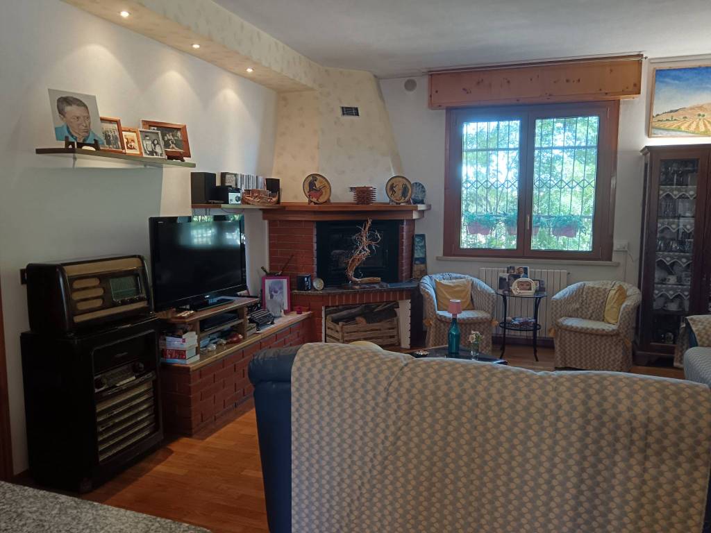 Appartamento a Trecastelli in Via Martin Luther King - Foto 2
