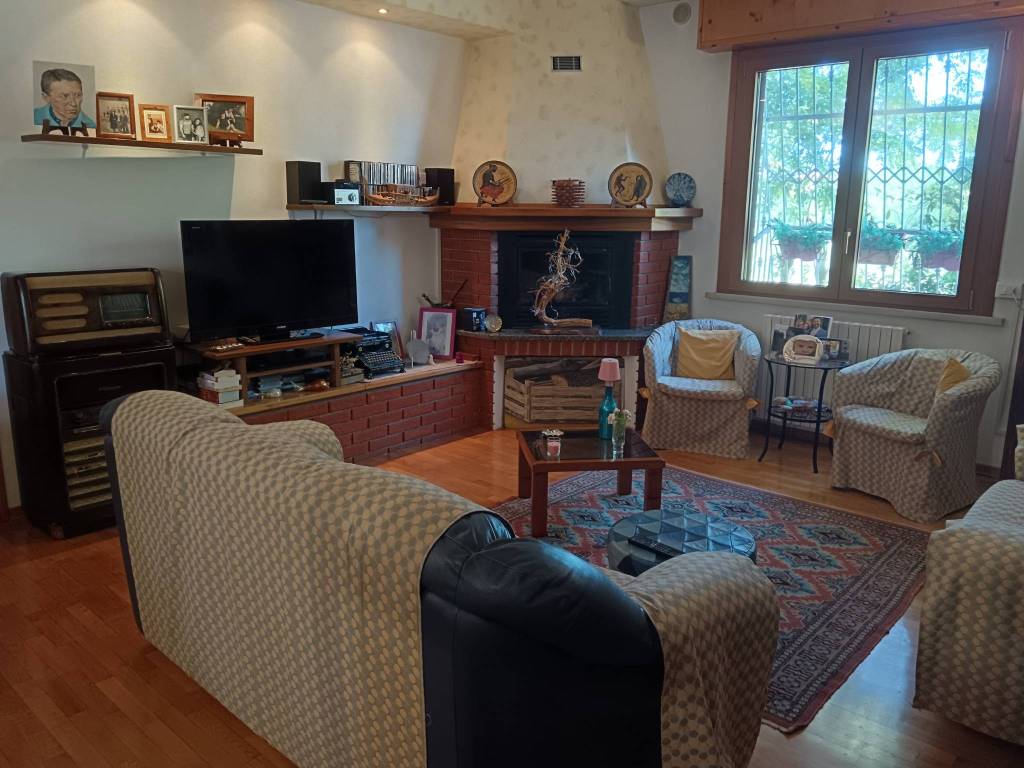 Appartamento a Trecastelli in Via Martin Luther King - Foto 4