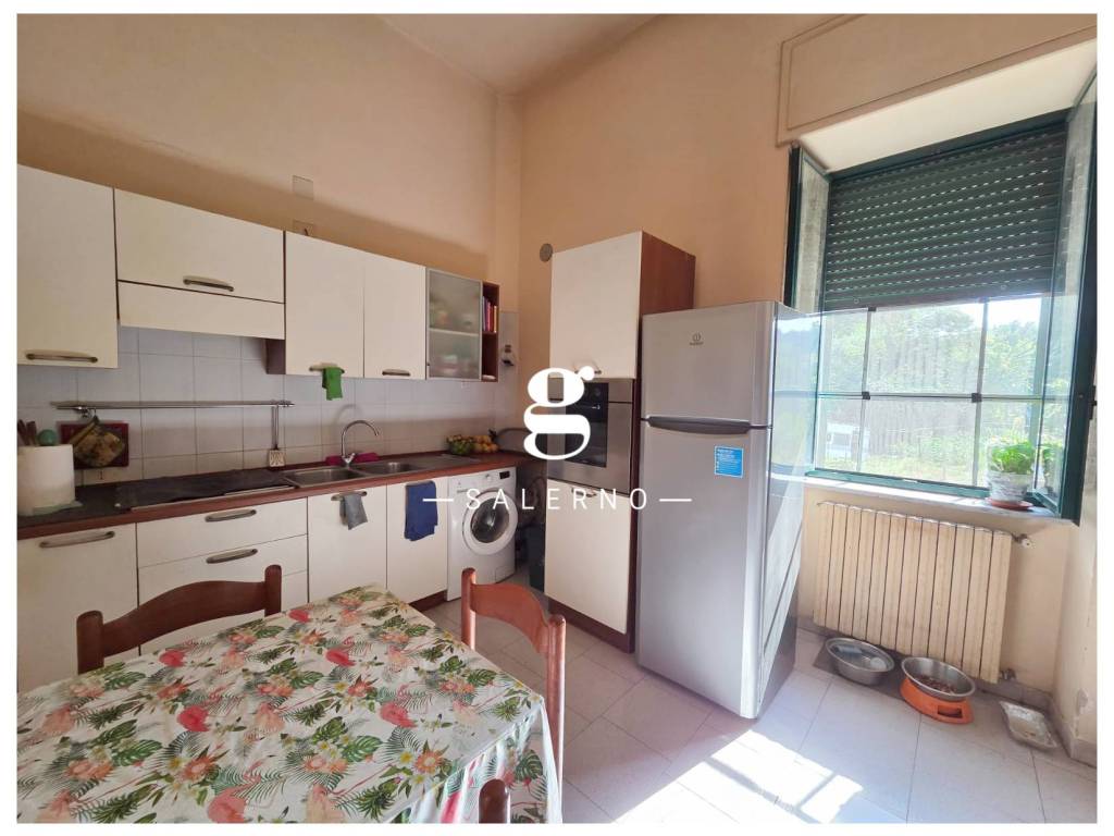 Appartamento a Salerno in Via dei Greci - Foto 5