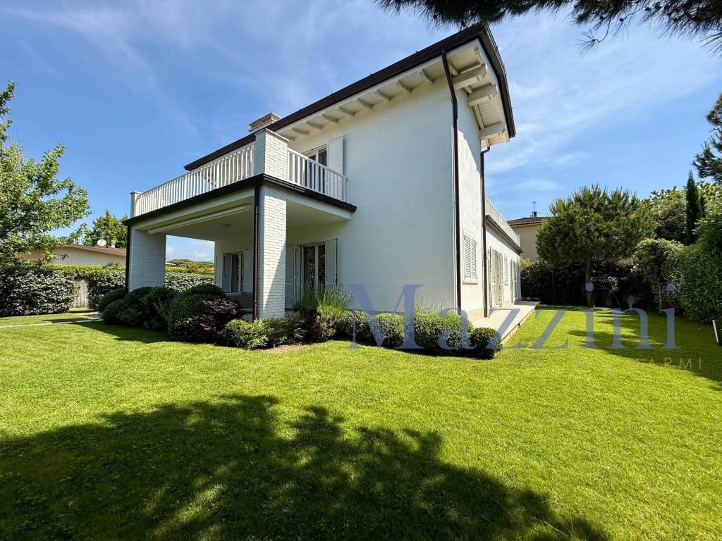 Villa a Forte dei marmi in Via Versilia interno - Foto 5