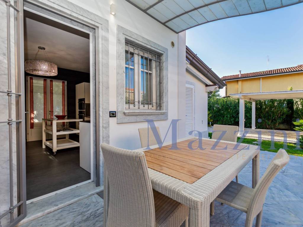 Villa a Forte dei marmi in via Donati - Foto 4