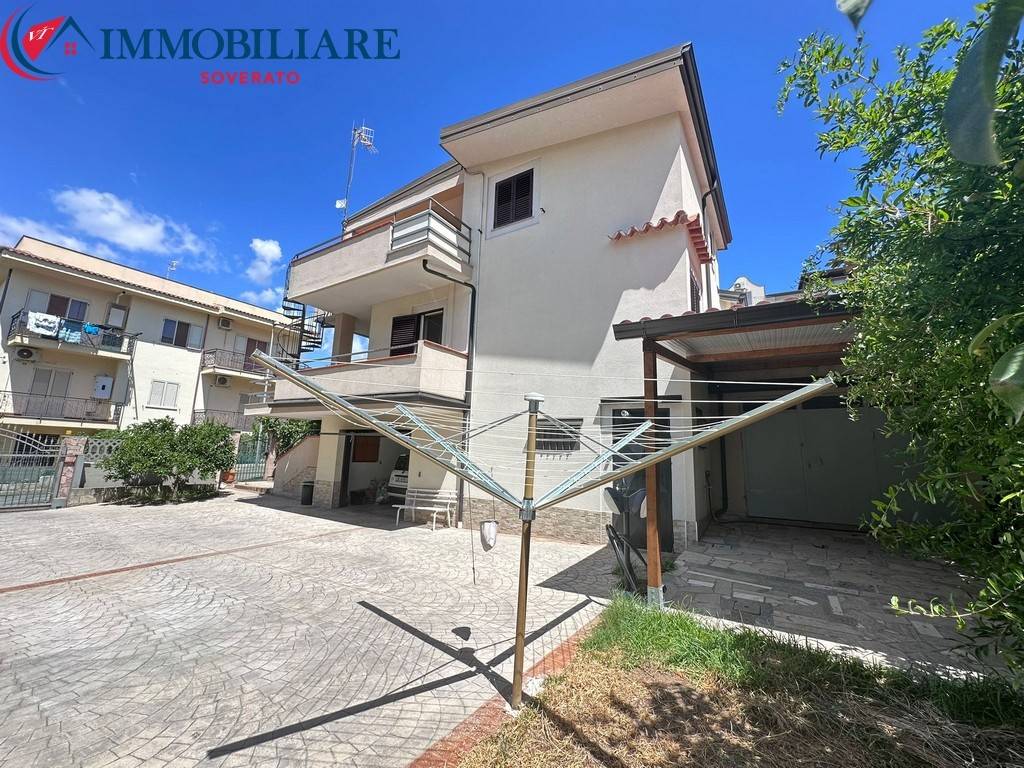 Villa a Satriano in Via Leonida Repaci - Foto 5