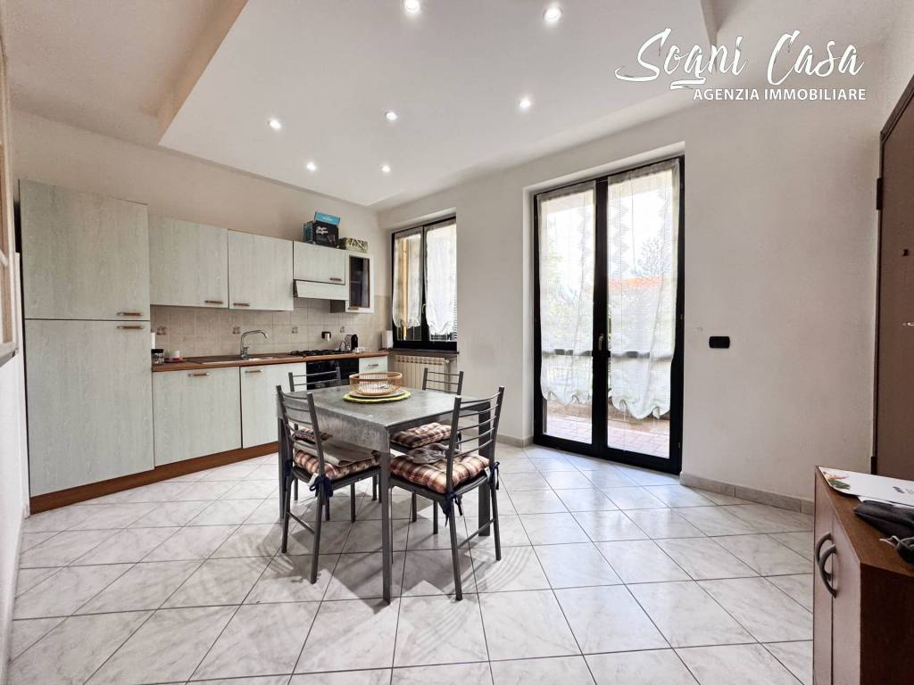 Appartamento a Castelletto sopra ticino in Via Aronco - Foto 5