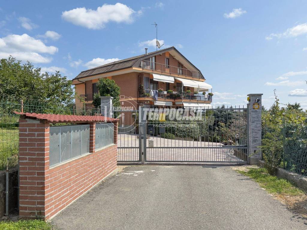 Appartamento a Pecetto torinese in Strada delle Vigne 6 - Foto 2