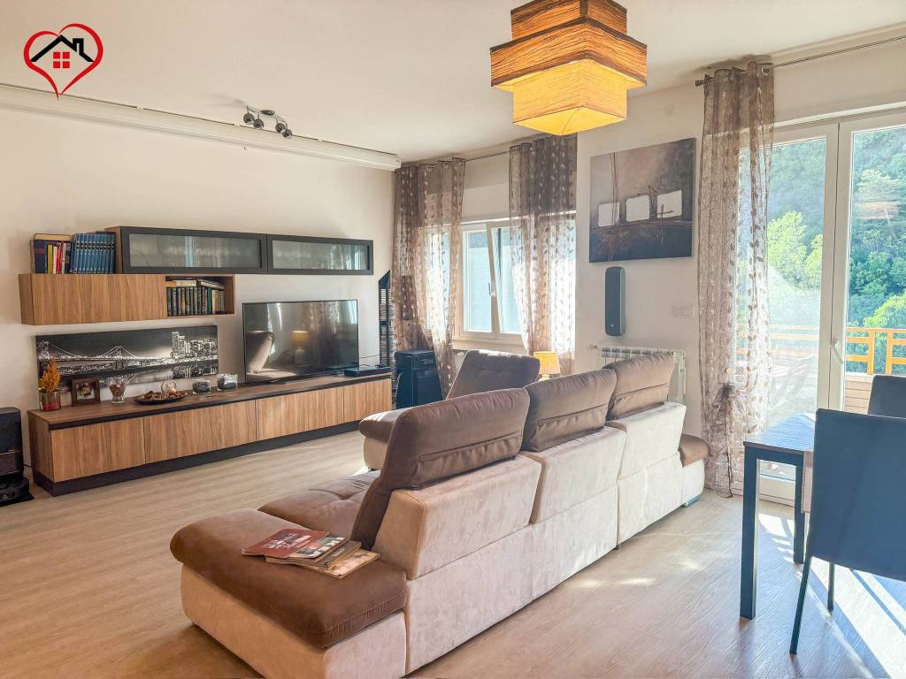 Appartamento a Trieste in Via del Dittamo, 4 - Foto 2