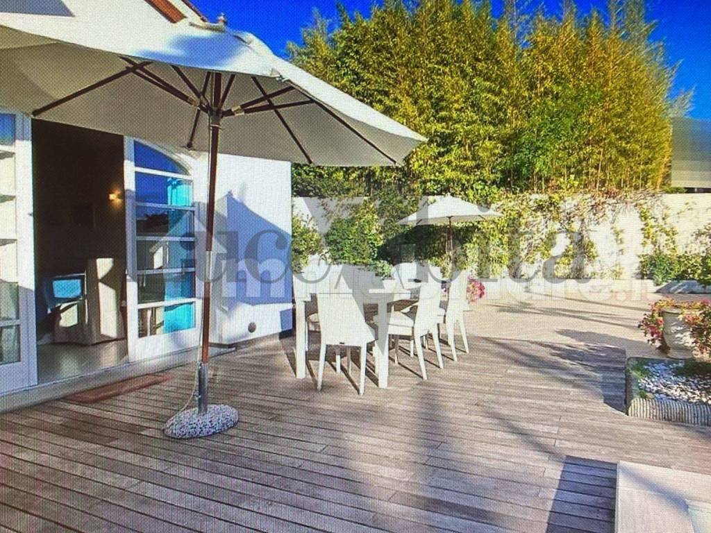 Villa a Lucca in Via della Chiesa IX, 87 - Foto 4