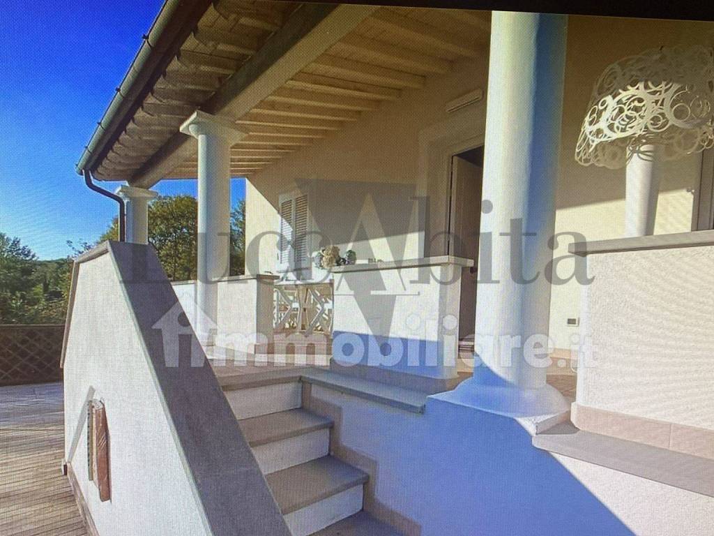 Villa a Lucca in Via della Chiesa IX, 87 - Foto 5