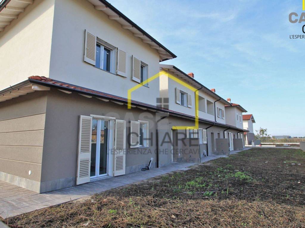 Villa a Vellezzo bellini in Via Roma - Foto 2