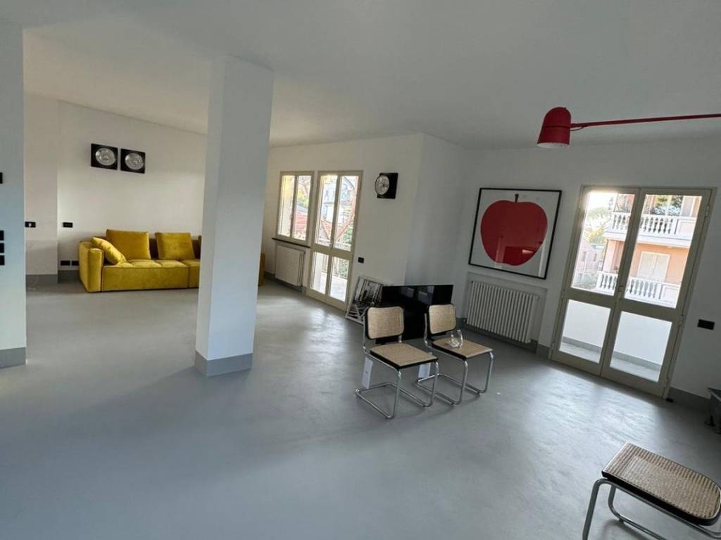Appartamento a Riccione in Viale Camillo Benso di Cavour, 6 - Foto 3
