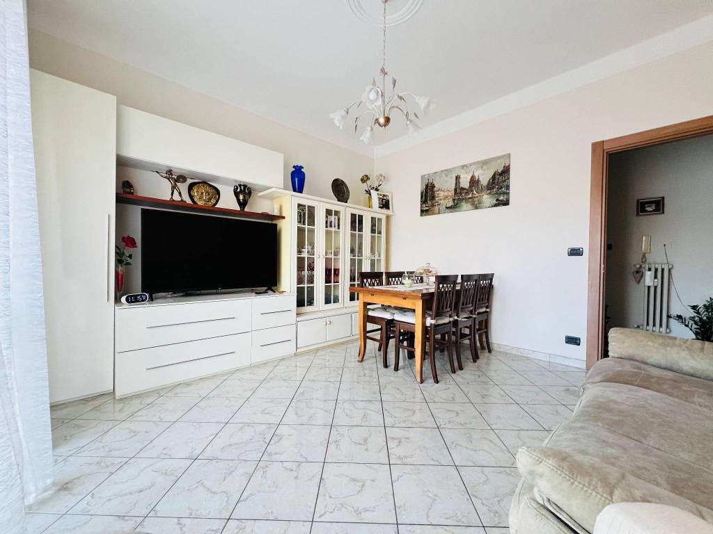 Appartamento a Imperia in Via Alessandro Manzoni - Foto 2