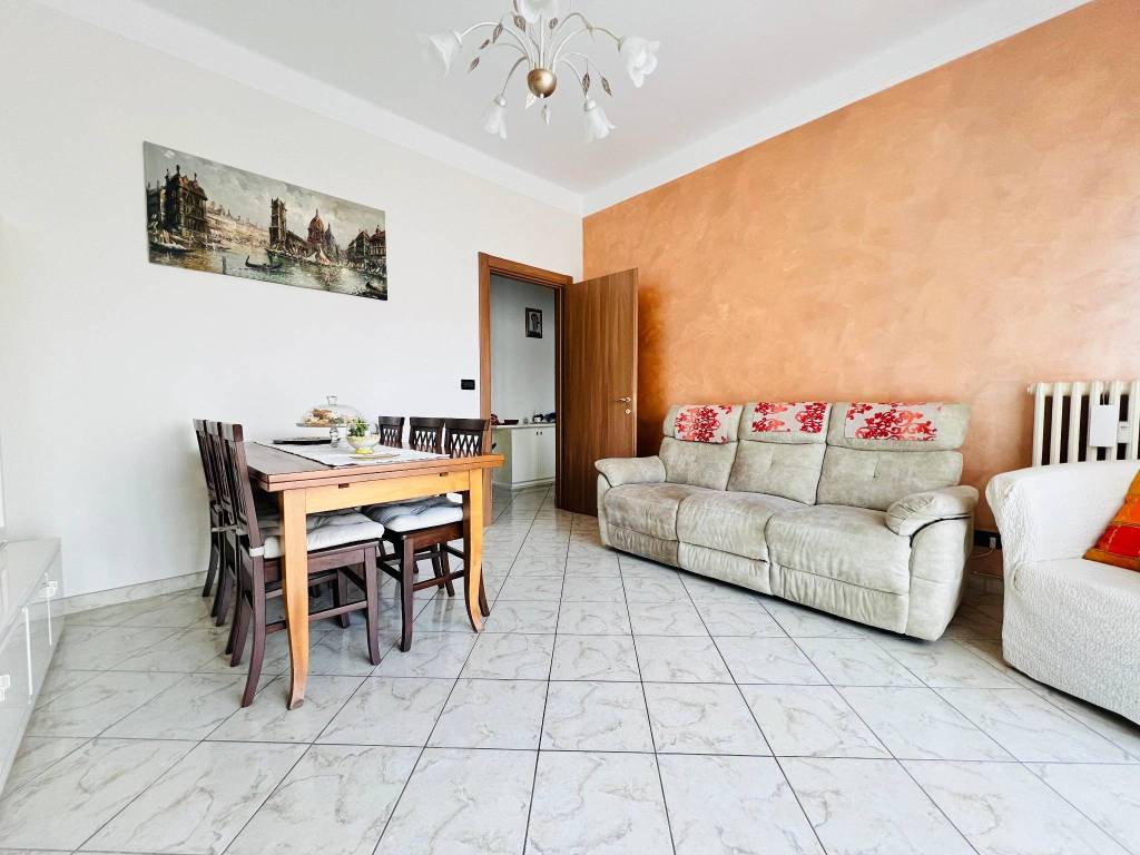 Appartamento a Imperia in Via Alessandro Manzoni - Foto 4
