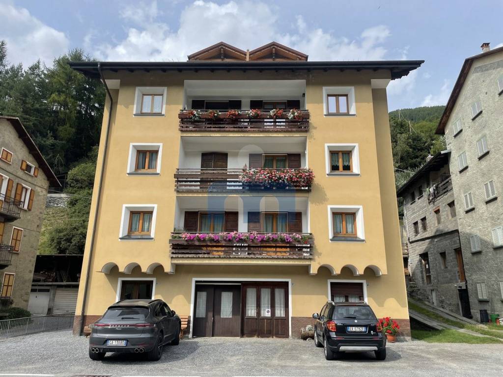 Appartamento a Valfurva in Via San Nicolò, 83 - Foto 2