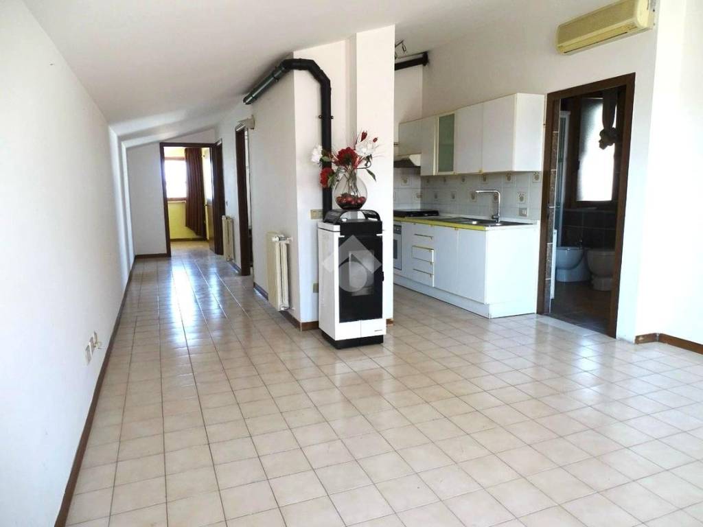 Appartamento a Oristano in Via Libeccio - Foto 4