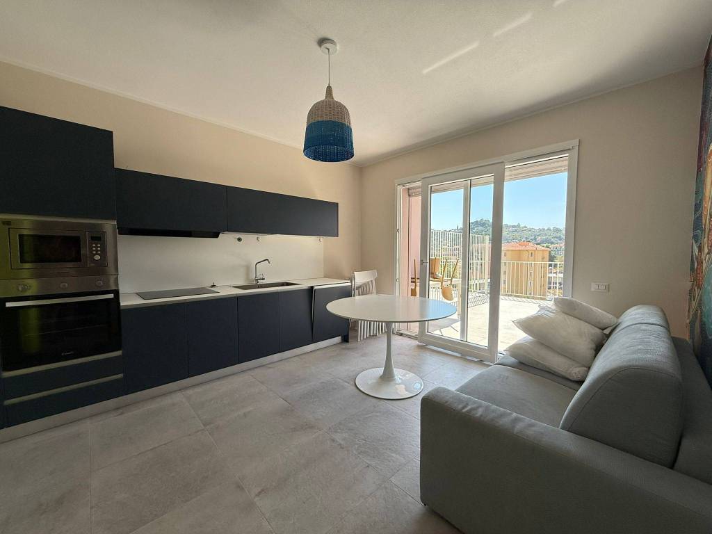 Appartamento a Imperia in Via Giuseppe Verdi - Foto 2