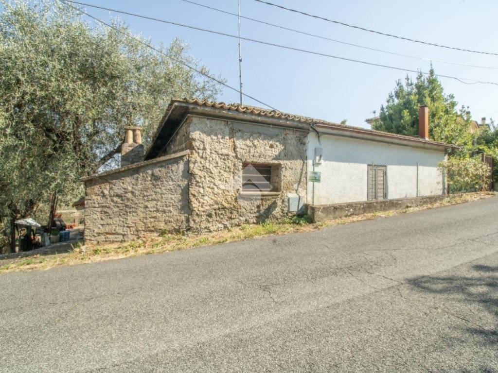 Casa indipendente a Selci in VIA VALLEROSA, 61 - Foto 2