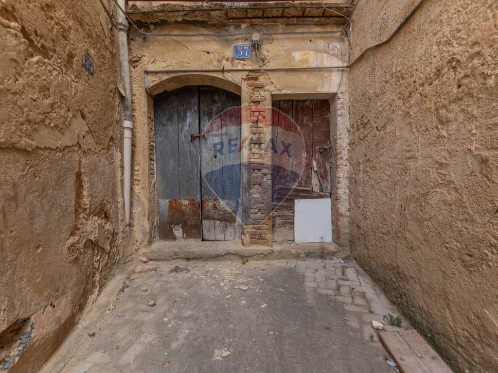Casa indipendente a Caltagirone in Via Guglia - Foto 3